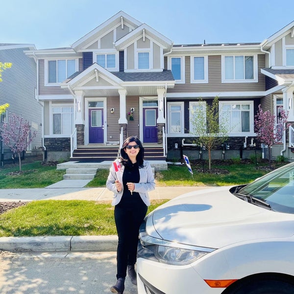 Swati Kathuria, Associate, Alberta Condo Specialist